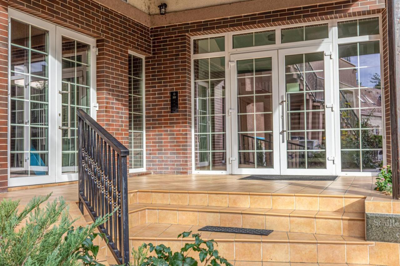 Opera Apart Apartment Brasov Bagian luar foto